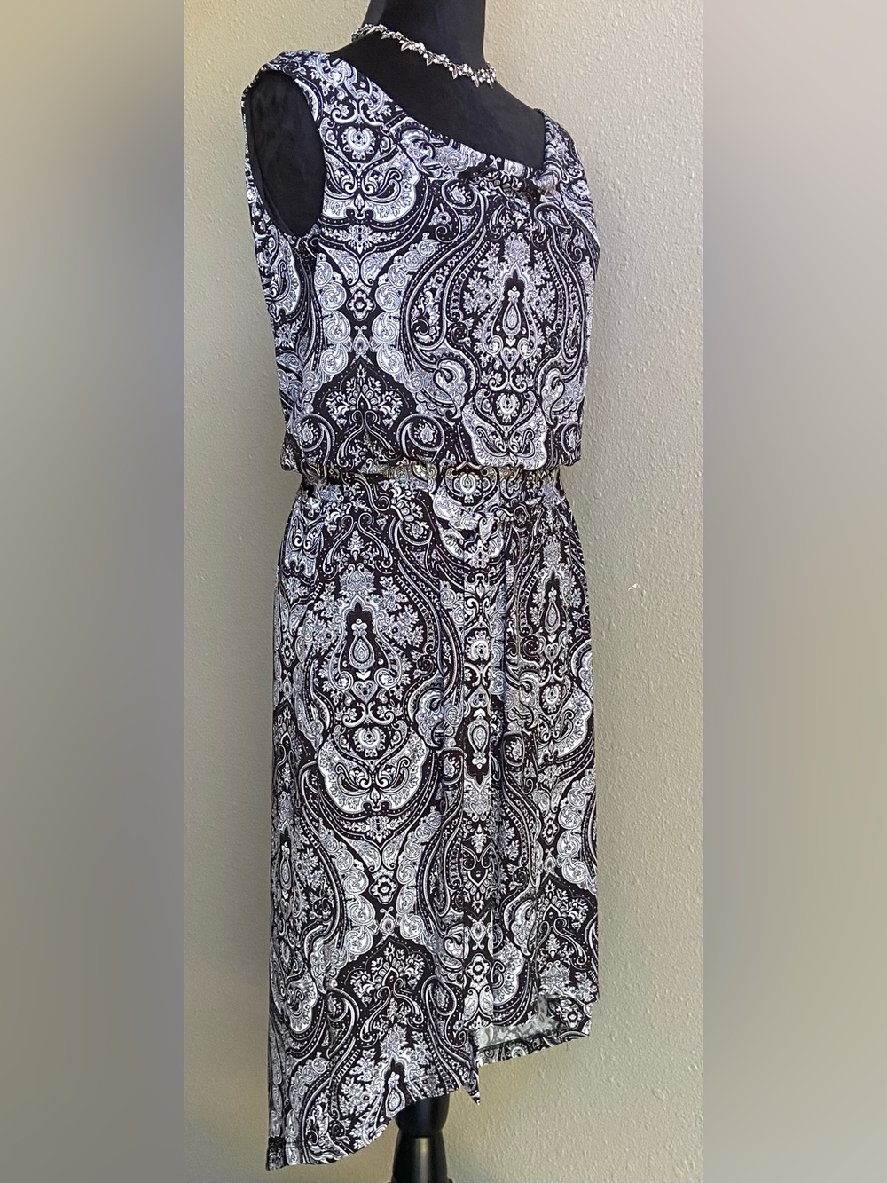 ENFOCUS Studio ~ Cocktail ~  Dress Sz 4 Fits S & M ~See Measurements ~ Like New